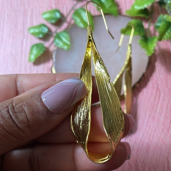 Zara Gold Loop Drop Earrings - Picture 7 of 16
